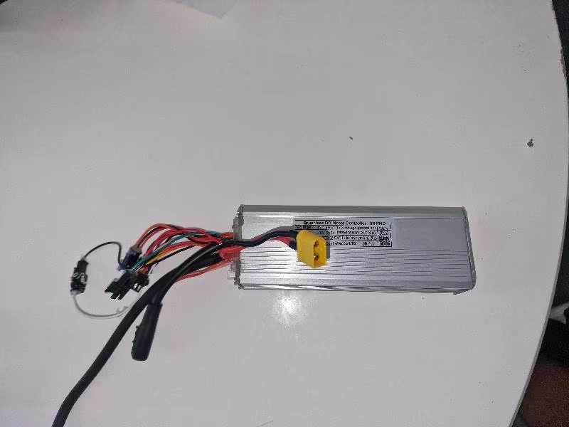 JH4AS9230DZHTMT, V8 PRO ebike controller, 48V 26A brushless dc motor controller, low level brake e-bike controller, 39V low voltage protection controller, 24 inch electric bike controller, ebike hub motor controller, PAS pedal assist controller