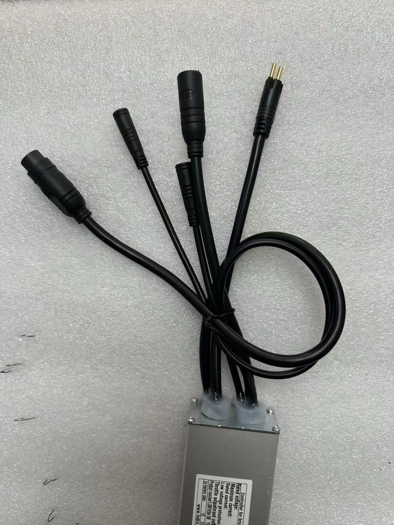 Nulkomma Ebike Brushless Motor Controller LSW1854-1M 48V 20A Suitable for Electric Bicycles Scooters Fat-Tire Bikes Speed Controller