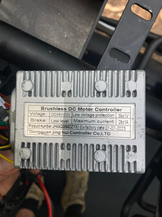 Nulkomma JH4AQ3866DZYX Brushless Motor Controller DC48V/52V 28A Ebike Controller