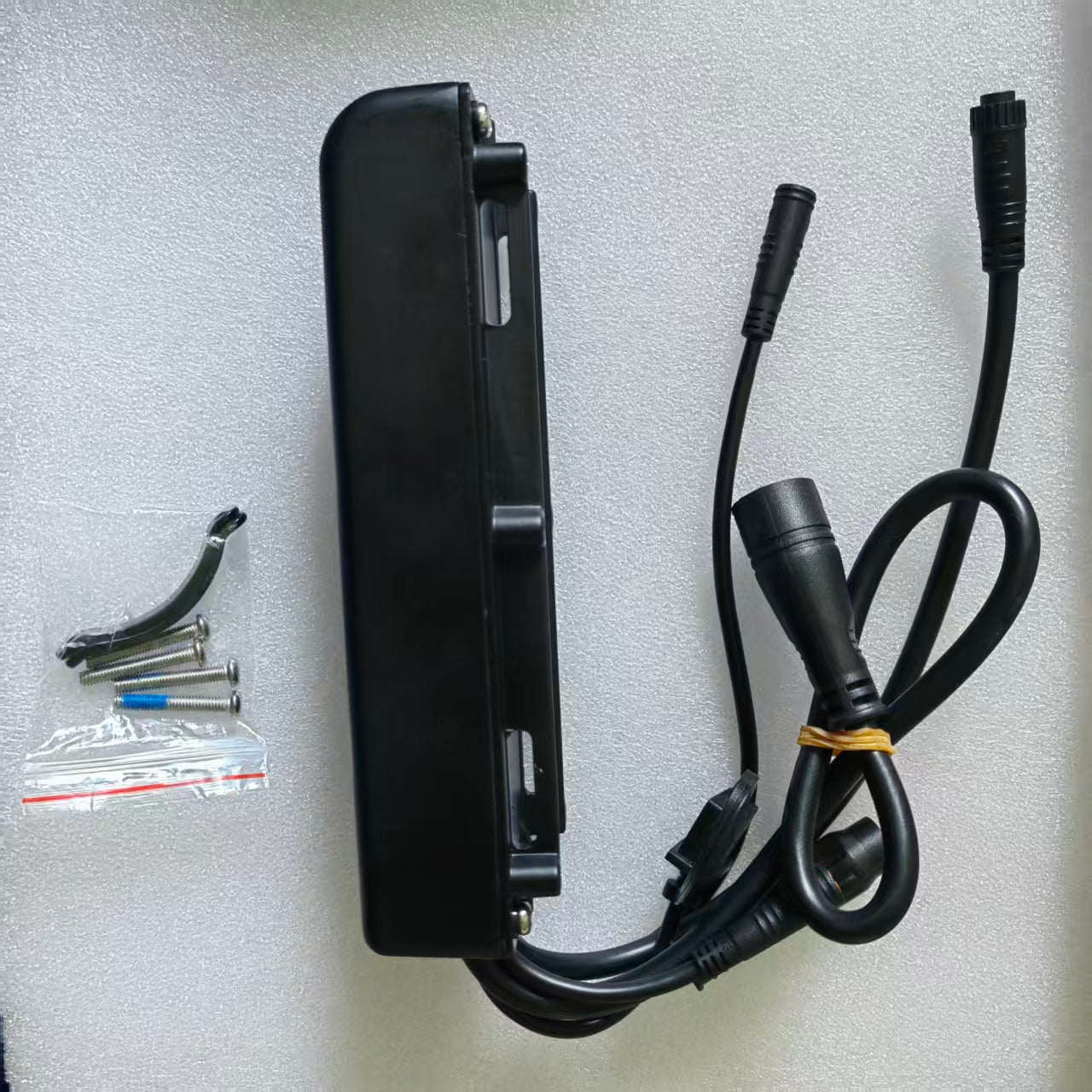 Nulkomma LSW765-28-6FA-19 48V 17A Brushless Motor Controller  39V Low Voltage Protection E-Bike Speed Control Replacement Part with Mounting Screws