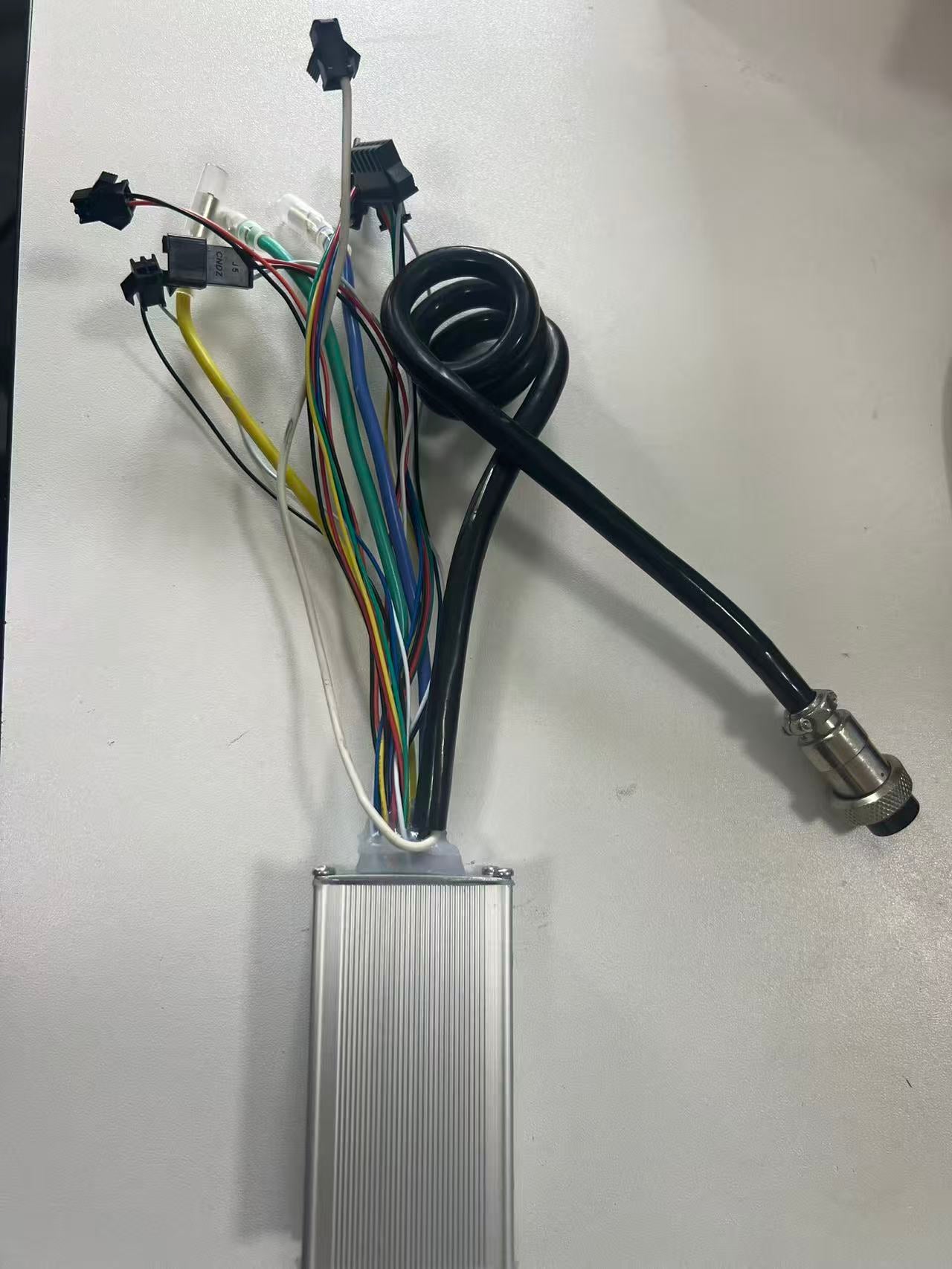 Nulkomma LSW856-73F 36V 12A Brushless DC Motor Controller for Electric Bike - 6A Rated Current, 30V Low Voltage Cutoff, Waterproof Aluminum Housing